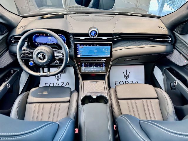 MASERATI Grecale usata, con Sistema di navigazione