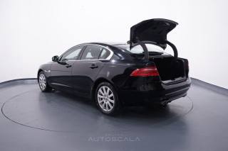 JAGUAR XE usata, con Airbag testa