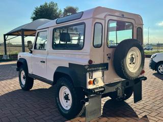 LAND ROVER Defender usata 9