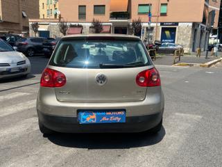 VOLKSWAGEN Golf usata, con Autoradio