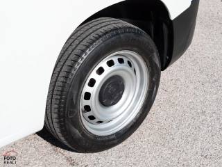 PEUGEOT Partner usata, con Freno di stazionamento elettrico