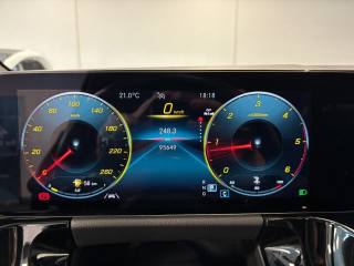 MERCEDES-BENZ GLA 180 usata, con Sensori di parcheggio posteriori