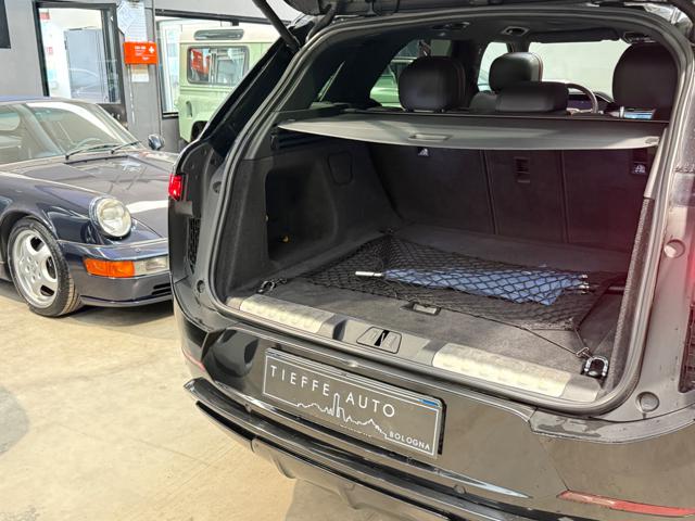 LAND ROVER Range Rover Sport usata, con Fari LED