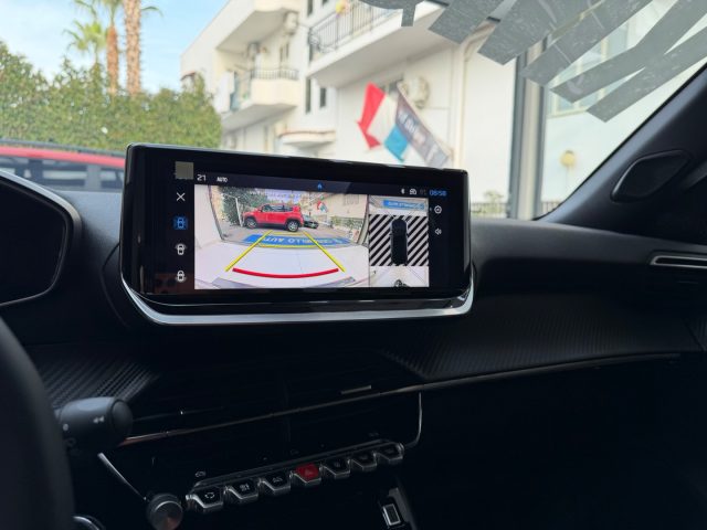 PEUGEOT 2008 usata, con Sedile posteriore sdoppiato
