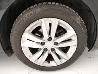 PEUGEOT 308 usata, con Volante multifunzione