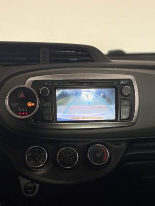 TOYOTA Yaris usata 19