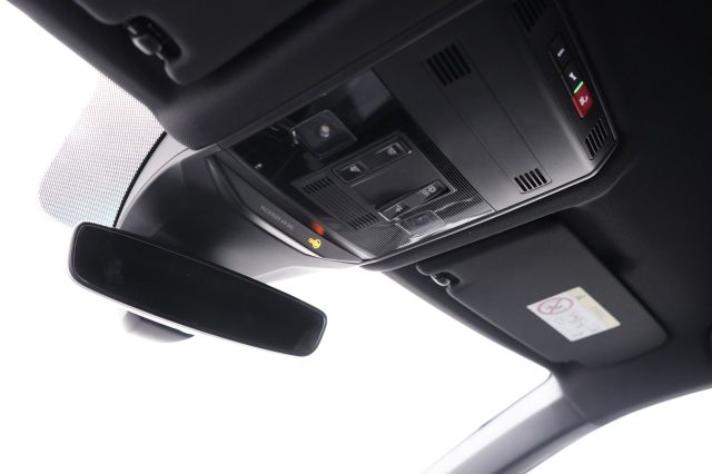 VOLKSWAGEN T-Roc usata, con Airbag testa