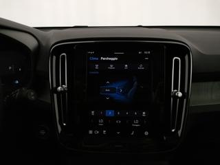 VOLVO XC40 usata, con Volante in pelle