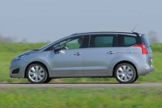 PEUGEOT 5008 usata, con Airbag laterali