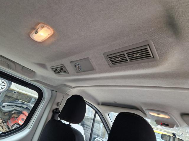 RENAULT Trafic usata, con Bluetooth