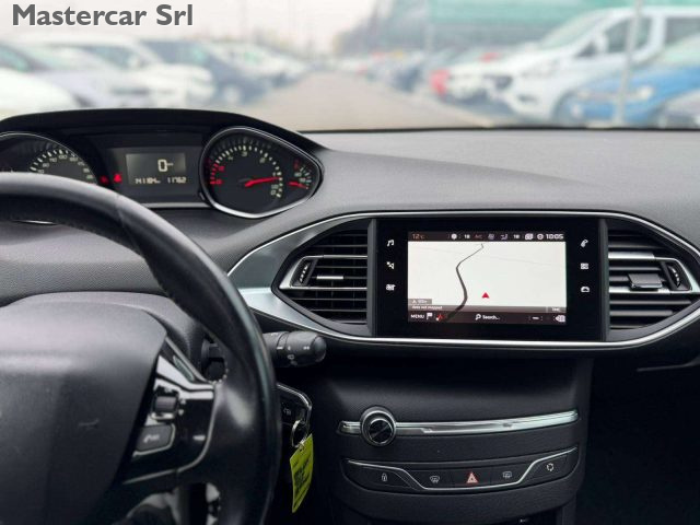 PEUGEOT 308 usata, con Park Distance Control