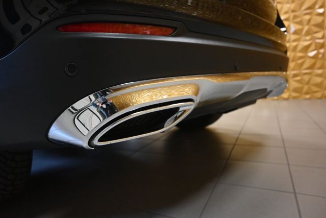 MERCEDES-BENZ GLC 220 usata 24