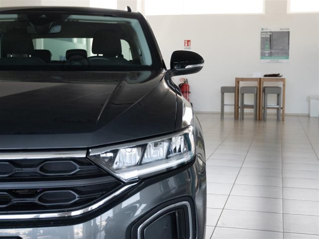 VOLKSWAGEN T-Roc usata, con USB