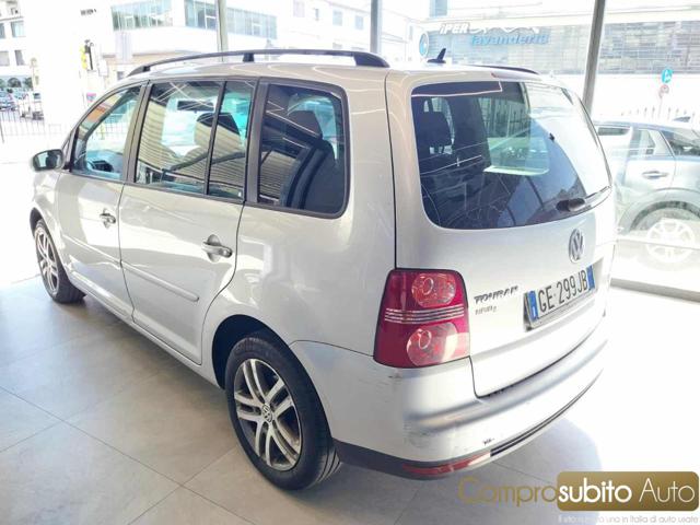 VOLKSWAGEN Touran usata, con Airbag Passeggero