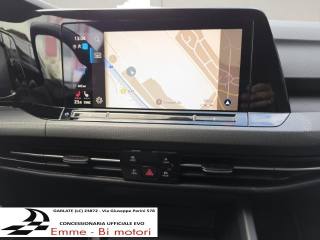 VOLKSWAGEN Golf usata, con USB