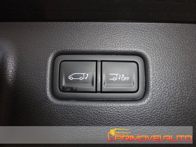 HYUNDAI Staria usata, con Bluetooth