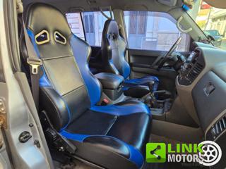 MITSUBISHI Pajero usata 18