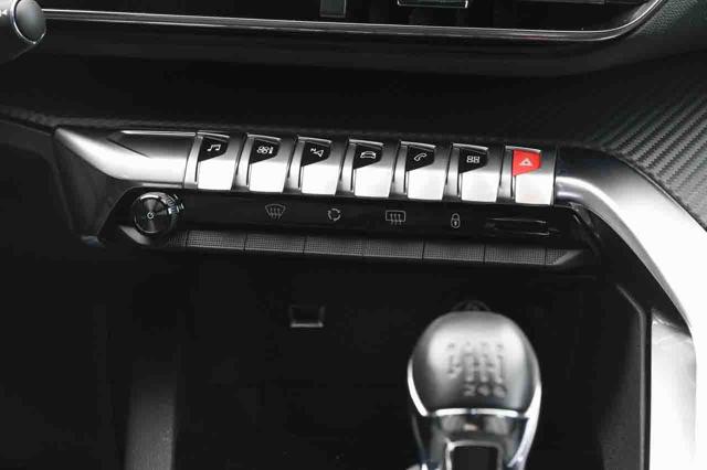 PEUGEOT 3008 usata, con Sistema di navigazione