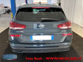 HYUNDAI i30 usata, con Luci diurne LED