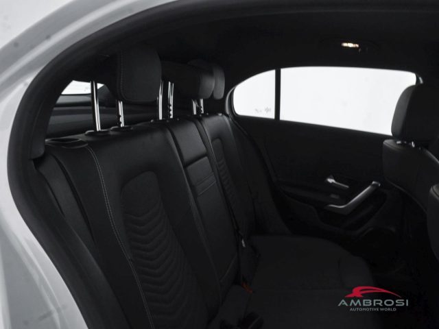 MERCEDES-BENZ A 200 usata 10
