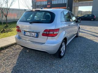 MERCEDES-BENZ B 180 usata, con Alzacristalli elettrici