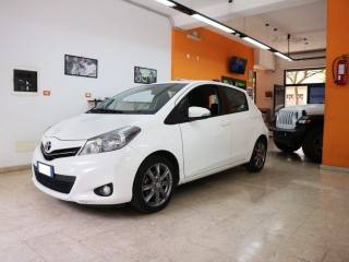 TOYOTA Yaris usata, con Airbag laterali