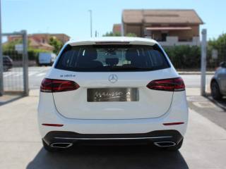 MERCEDES-BENZ B 180 usata, con Autoradio