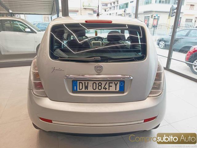LANCIA Ypsilon usata, con Autoradio