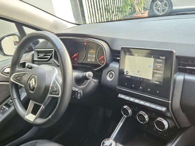 RENAULT Clio usata, con Touch screen