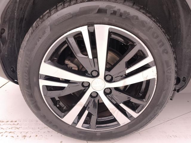 PEUGEOT 3008 usata, con Autoradio digitale