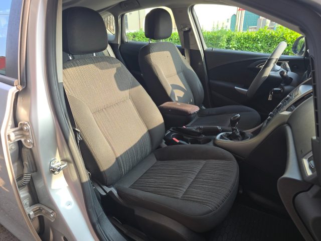 OPEL Astra usata, con MP3