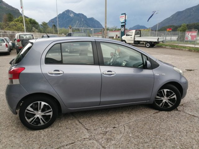 TOYOTA Yaris usata, con Airbag Passeggero