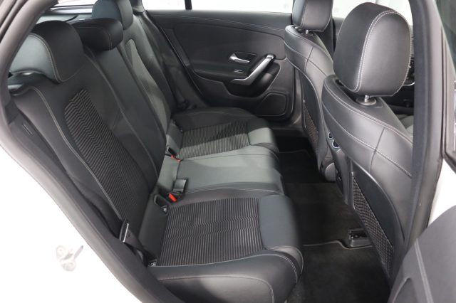 MERCEDES-BENZ CLA 200 usata, con Servosterzo