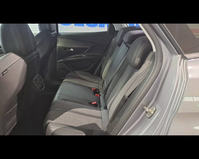 PEUGEOT 3008 usata 26