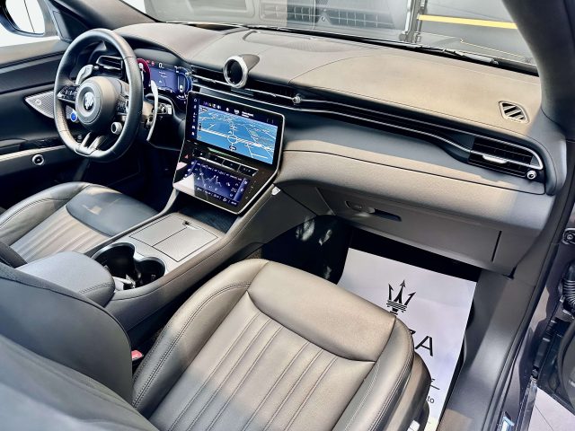 MASERATI Grecale usata, con Interni in pelle