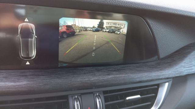 ALFA ROMEO Stelvio usata, con Apple CarPlay