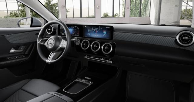 MERCEDES-BENZ A 180 usata, con Cronologia tagliandi