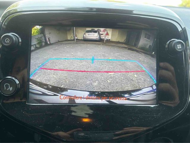 TOYOTA Aygo usata, con Controllo automatico clima