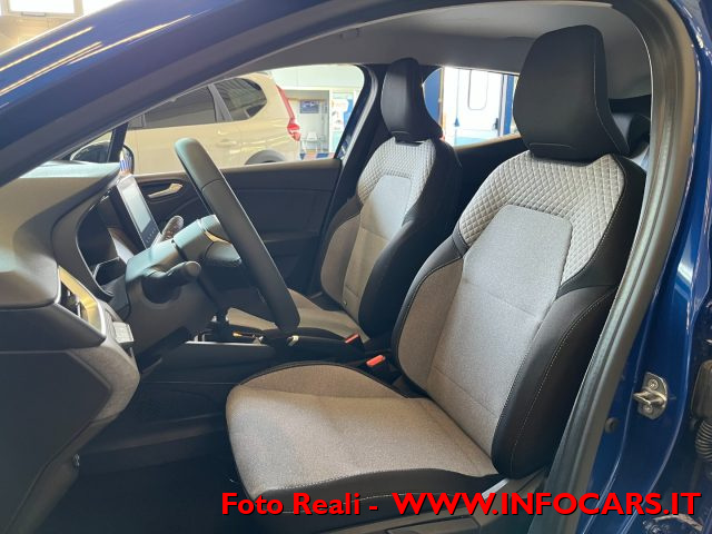 RENAULT Clio usata, con Alzacristalli elettrici