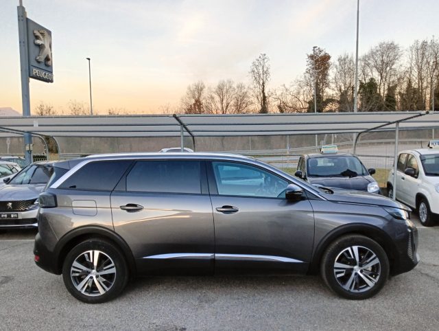 PEUGEOT 5008 usata, con Airbag Passeggero
