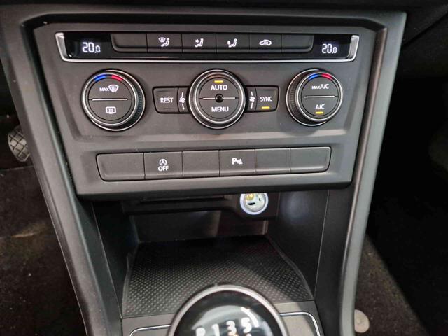 VOLKSWAGEN Touran usata, con Controllo trazione