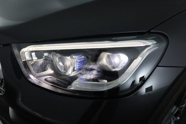 MERCEDES-BENZ GLC 220 usata 8