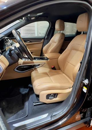 JAGUAR F-Pace usata, con Boardcomputer