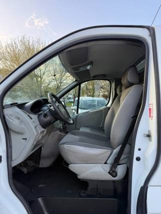 OPEL Vivaro usata 12