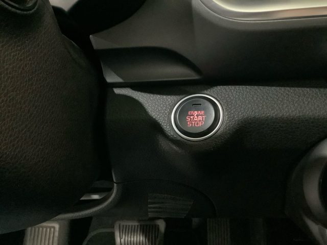 KIA Stonic usata, con Specchietti laterali elettrici