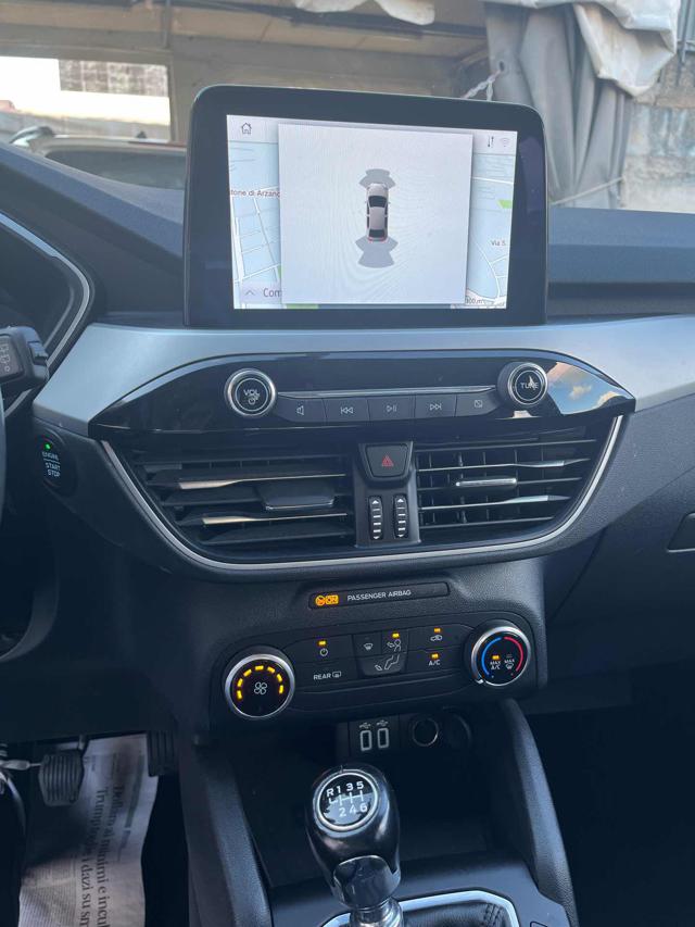 FORD Kuga usata, con Autoradio