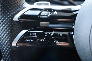 MERCEDES-BENZ C 300 usata, con Airbag testa