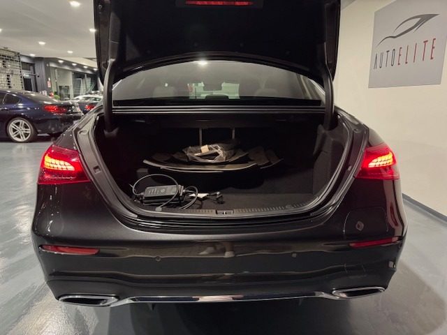 MERCEDES-BENZ E 300 usata, con Controllo elettronico della corsia