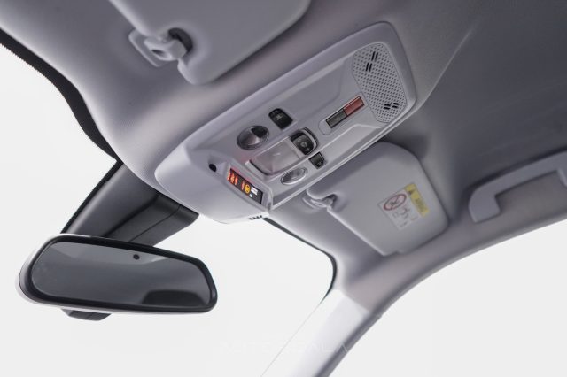 PEUGEOT 2008 usata, con Autoradio digitale