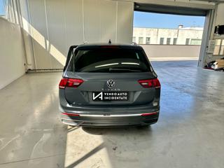 VOLKSWAGEN Tiguan usata, con Autoradio